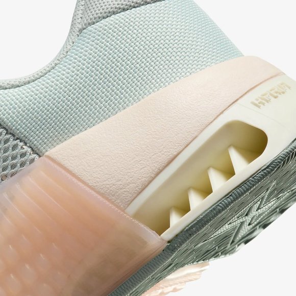 [NEW] Women's Nike Metcon 9 Workout Shoes‎ Light Silver DZ2537-002 - Picture 8 of 8